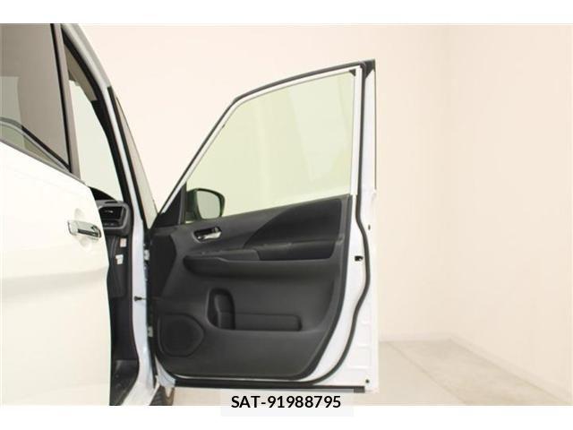 Nissan SERENA 2017-03 7457664-28