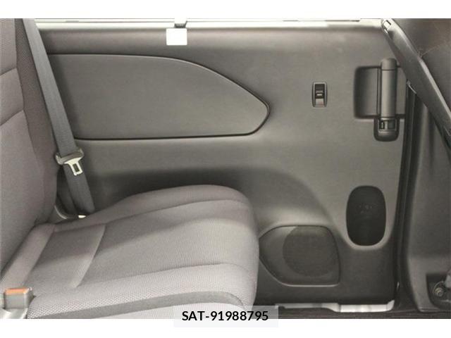Nissan SERENA 2017-03 7457664-29
