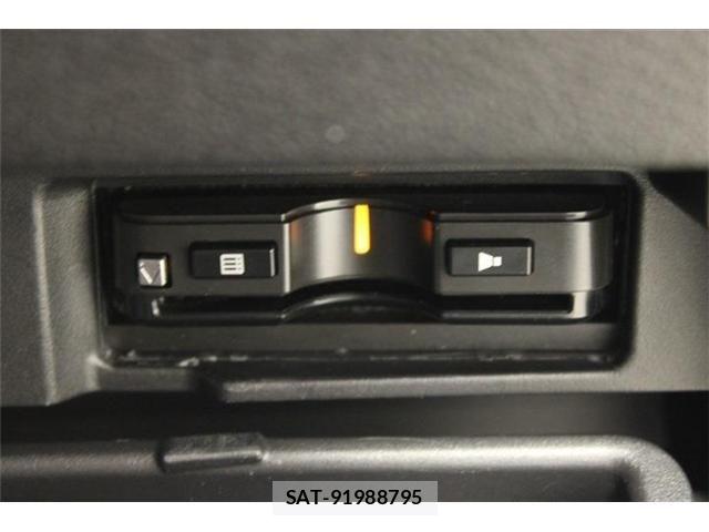 Nissan SERENA 2017-03 7457664-3