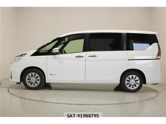 Nissan SERENA 2017-03 7457664-8