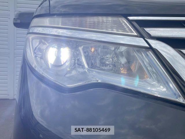 Nissan SERENA 2014-03 7457676-17