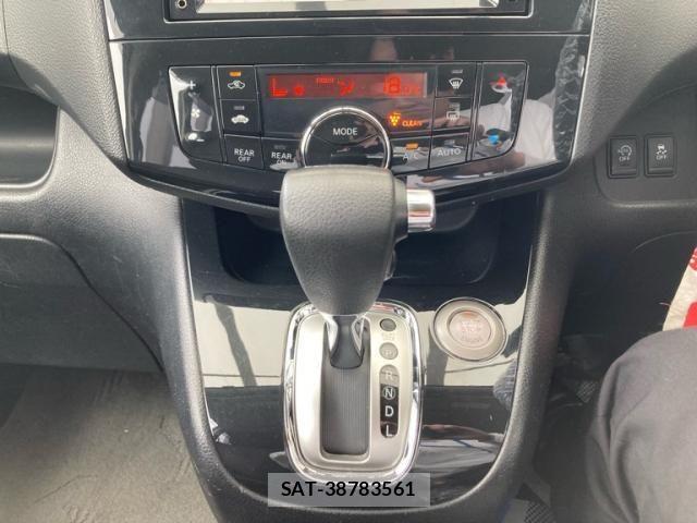 Nissan SERENA 2012-09 7457684-18