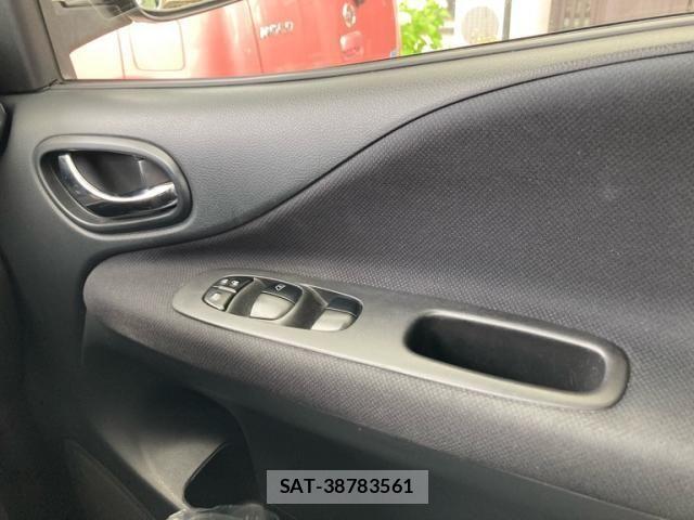 Nissan SERENA 2012-09 7457684-22