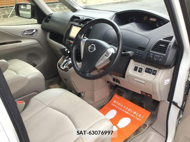 Nissan SERENA 2014-04 7457650-16