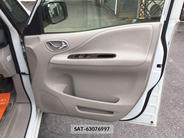 Nissan SERENA 2014-04 7457650-21
