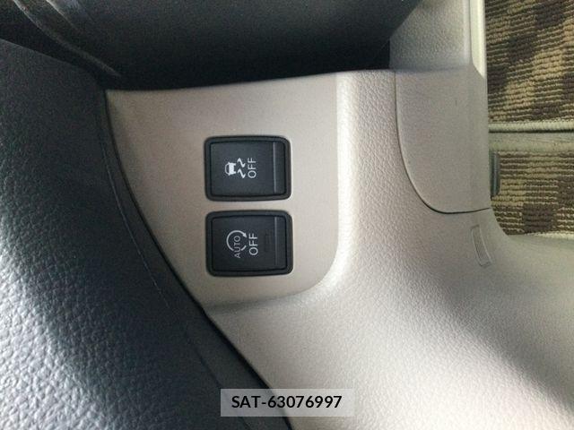 Nissan SERENA 2014-04 7457650-28