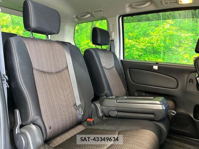 Nissan SERENA 2015-05 7510000-9