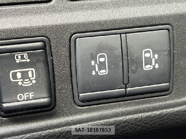 Nissan SERENA 2017-03 7502762-10