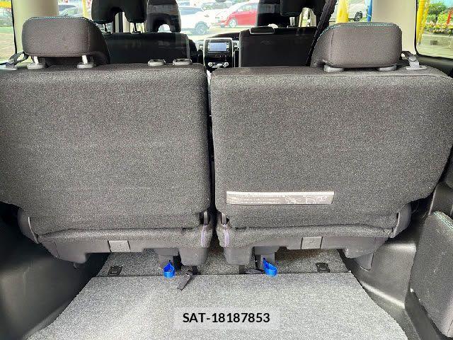 Nissan SERENA 2017-03 7502762-23