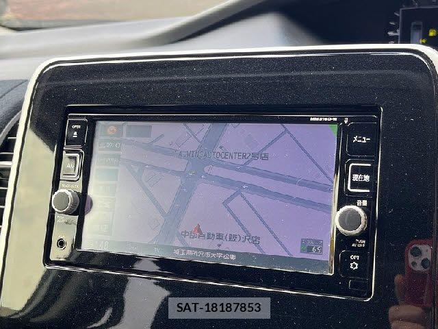 Nissan SERENA 2017-03 7502762-4