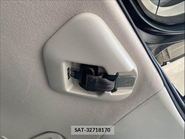 Nissan SERENA 2016-11 7509971-14