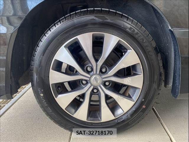 Nissan SERENA 2016-11 7509971-29