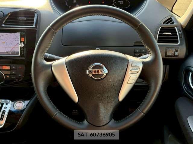 Nissan SERENA 2015-01 7502772-9