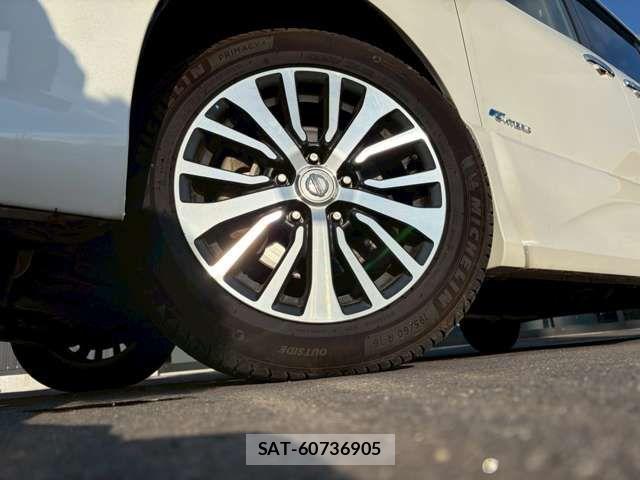 Nissan SERENA 2015-01 7502772-12