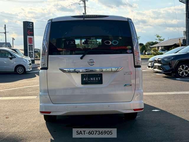 Nissan SERENA 2015-01 7502772-15
