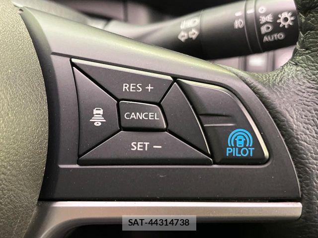 Nissan SERENA 2016-12 7502766-5