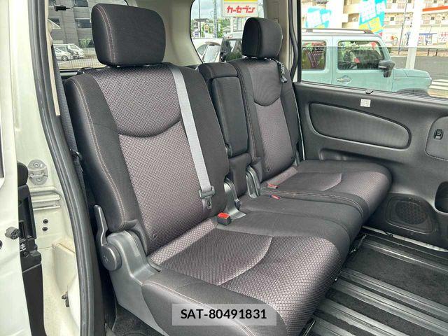 Nissan SERENA 2013-08 7509998-26