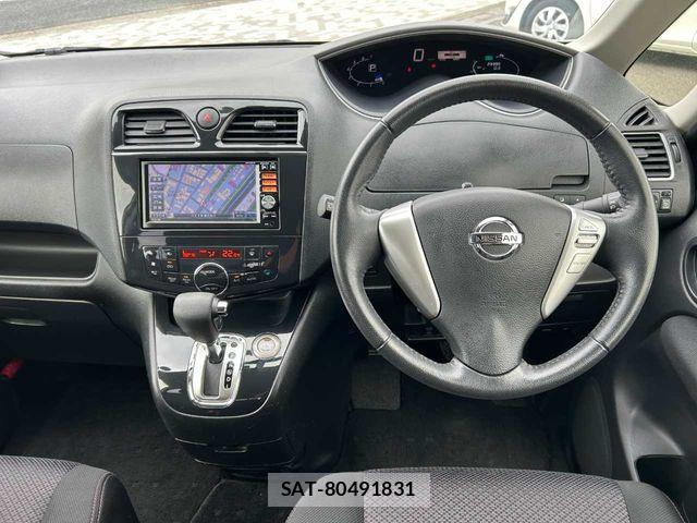 Nissan SERENA 2013-08 7509998-3
