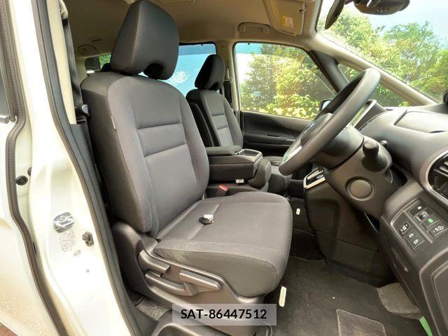 Nissan SERENA 2016-10 7509970-7