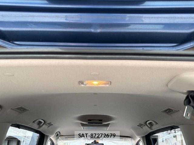 Nissan SERENA 2016-08 7502781-11