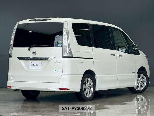 Nissan SERENA 2013-11 7509974-1