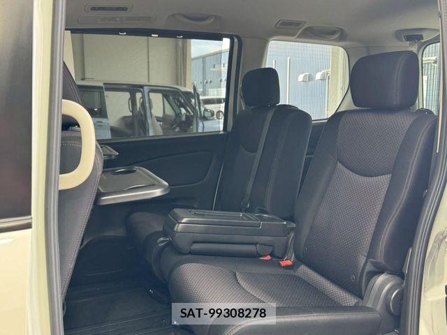 Nissan SERENA 2013-11 7509974-20