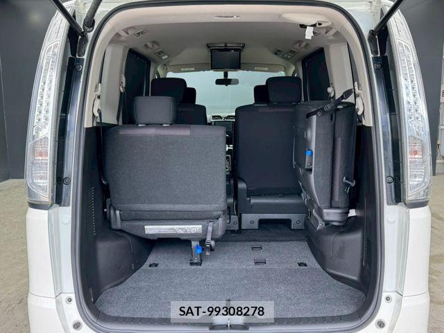 Nissan SERENA 2013-11 7509974-23