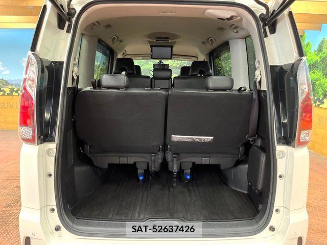 Nissan SERENA 2018-02 7562806-10