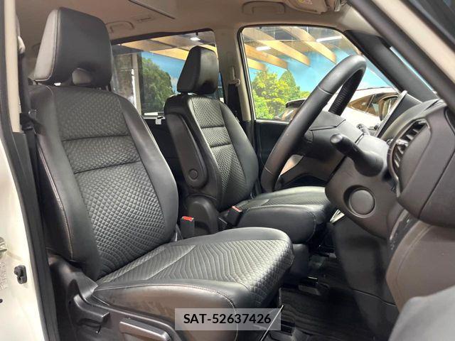 Nissan SERENA 2018-02 7562806-7