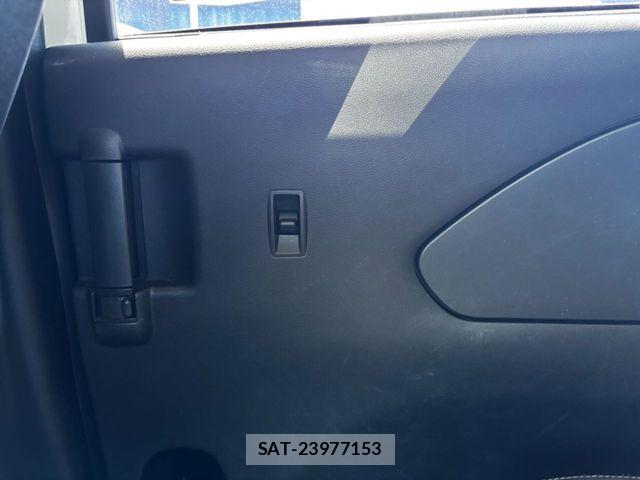 Nissan SERENA 2019-05 7329986-24