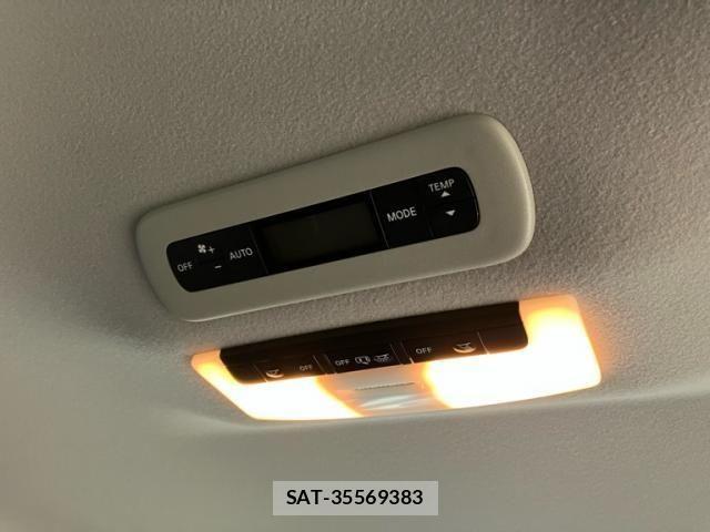 Nissan SERENA 2018-05 7562824-14