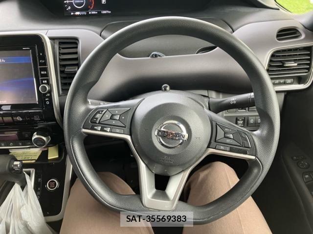 Nissan SERENA 2018-05 7562824-15