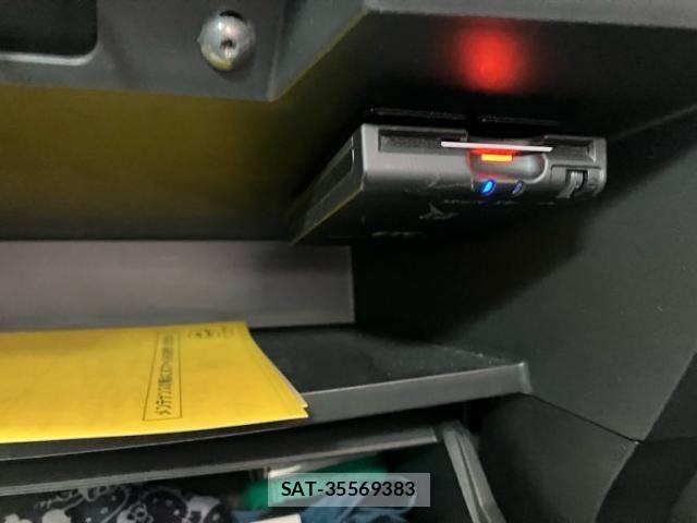 Nissan SERENA 2018-05 7562824-24