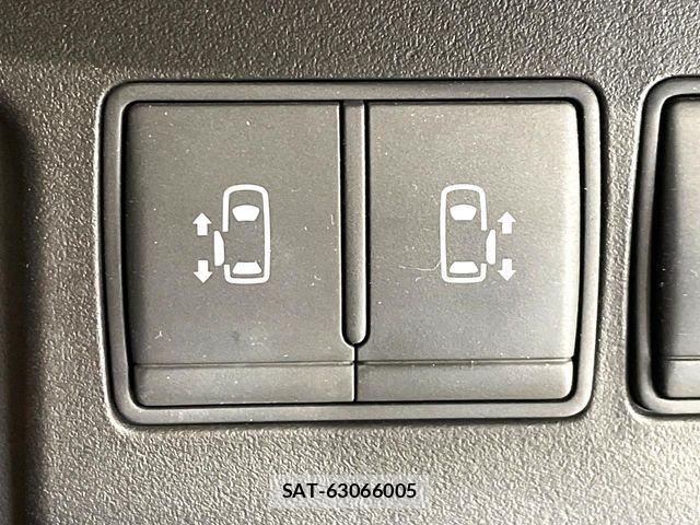 Nissan SERENA 2015-12 7562822-4