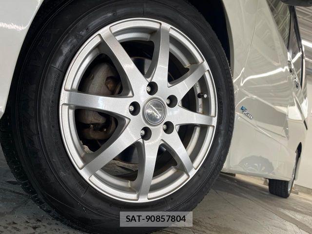 Nissan SERENA 2016-11 7562812-12