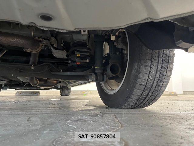 Nissan SERENA 2016-11 7562812-19