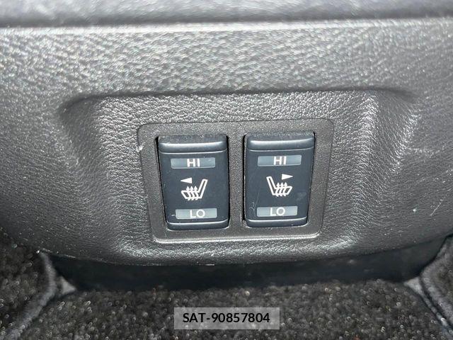 Nissan SERENA 2016-11 7562812-6