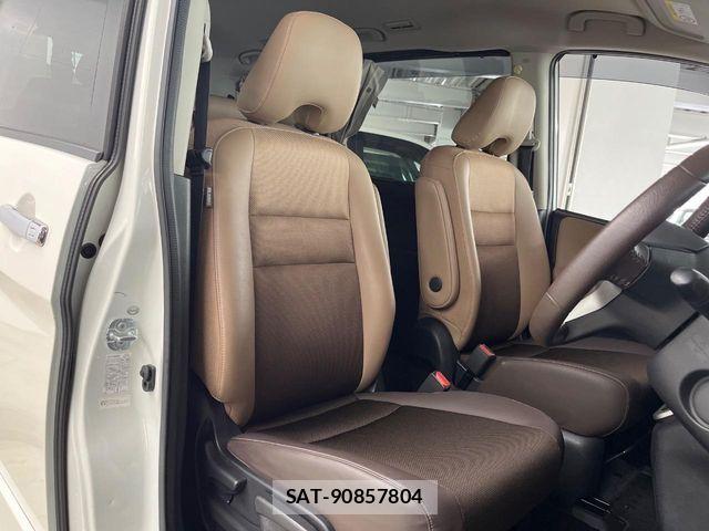 Nissan SERENA 2016-11 7562812-7