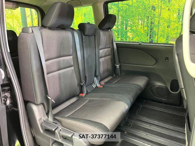Nissan SERENA 2018-09 7562813-7