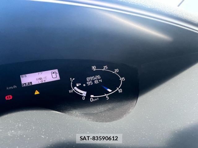 Nissan SERENA 2016-02 7562827-17