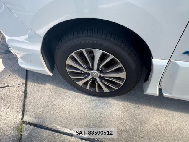 Nissan SERENA 2016-02 7562827-2