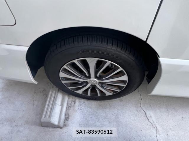 Nissan SERENA 2016-02 7562827-5