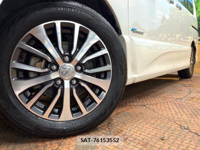 Nissan SERENA 2014-08 7562819-13