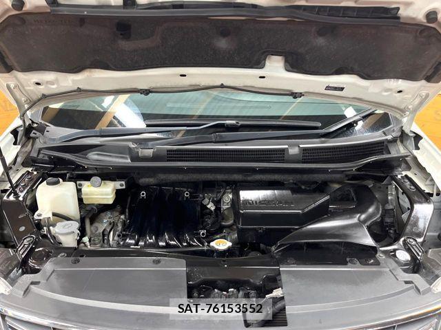 Nissan SERENA 2014-08 7562819-18