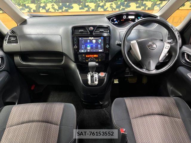 Nissan SERENA 2014-08 7562819-1
