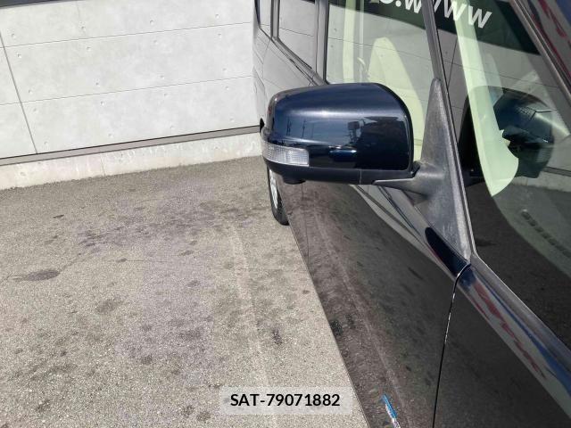 Nissan SERENA 2015-06 7562814-13