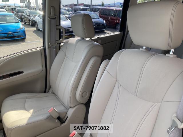 Nissan SERENA 2015-06 7562814-25