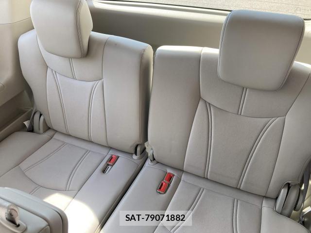 Nissan SERENA 2015-06 7562814-27