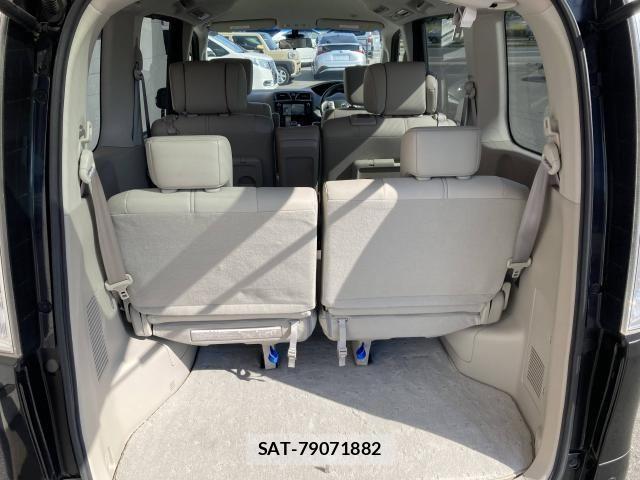 Nissan SERENA 2015-06 7562814-28