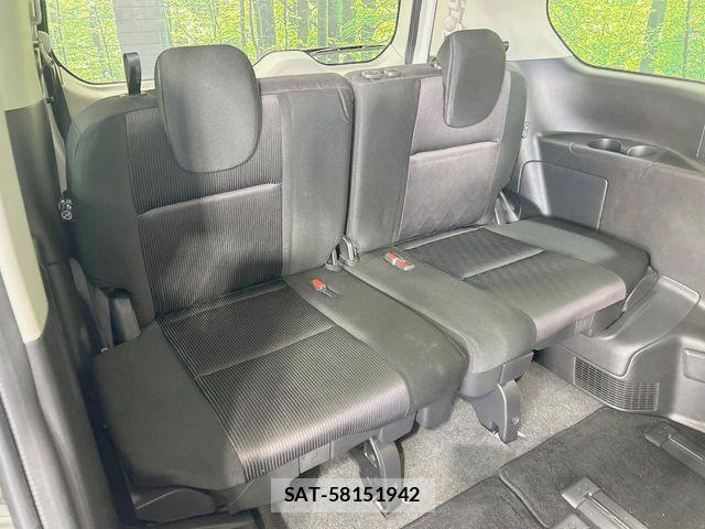 Nissan SERENA 2018-03 7562820-9